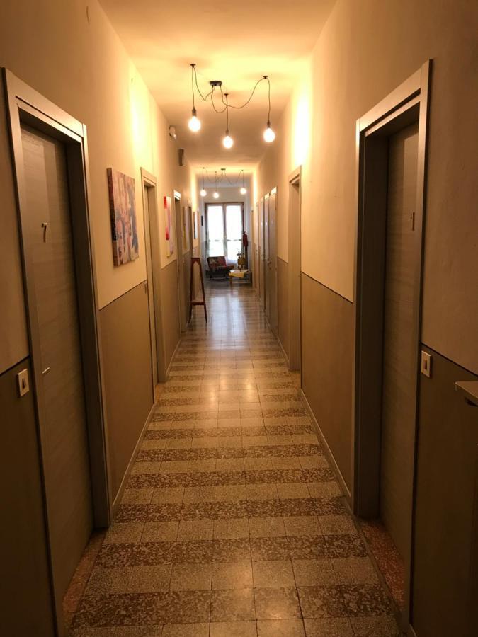 Albergo Centrale Кортемаджоре Экстерьер фото
